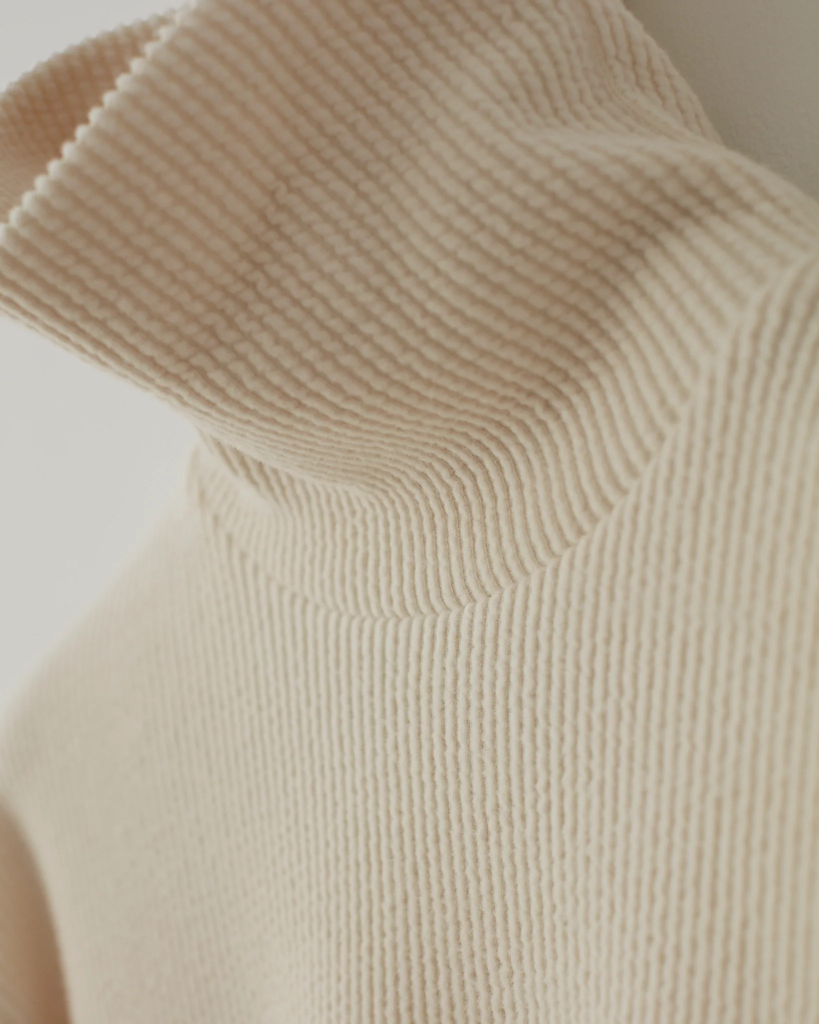 WW Turtleneck - Cream - Image 5